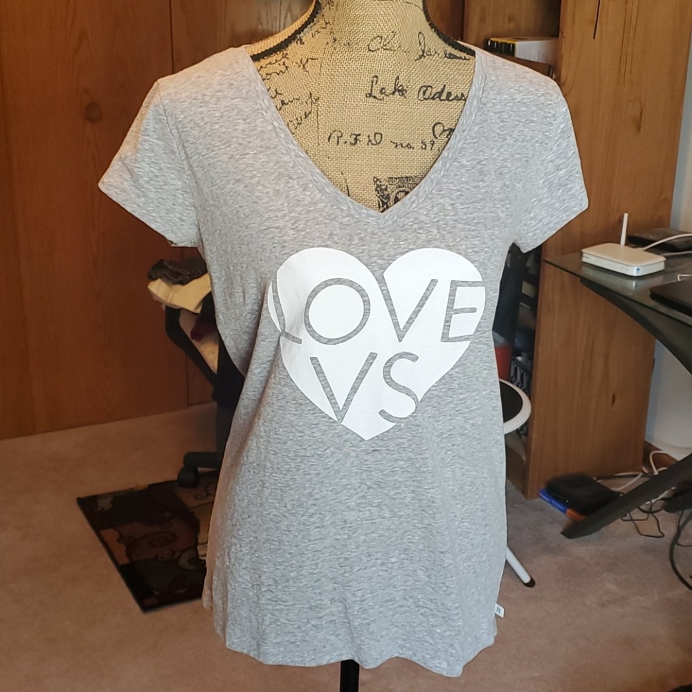 Victoria's Secret heathered grey size Large tee